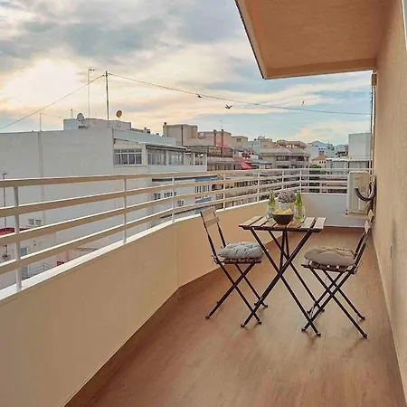 Con Terraza En El Centro De