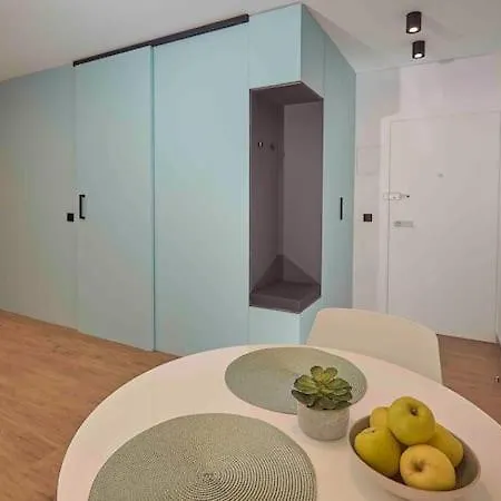 Apartamento Con Terraza En El Centro De