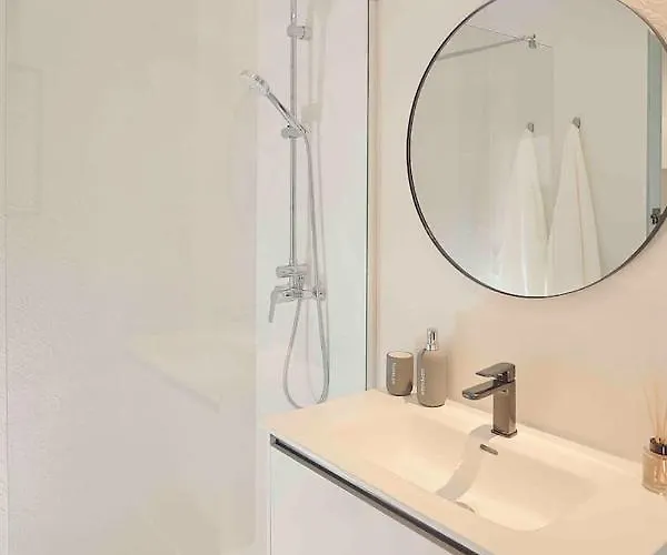 Apartman Con Terraza En El Centro De *