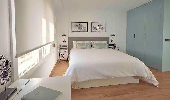 Apartman Con Terraza En El Centro De *
